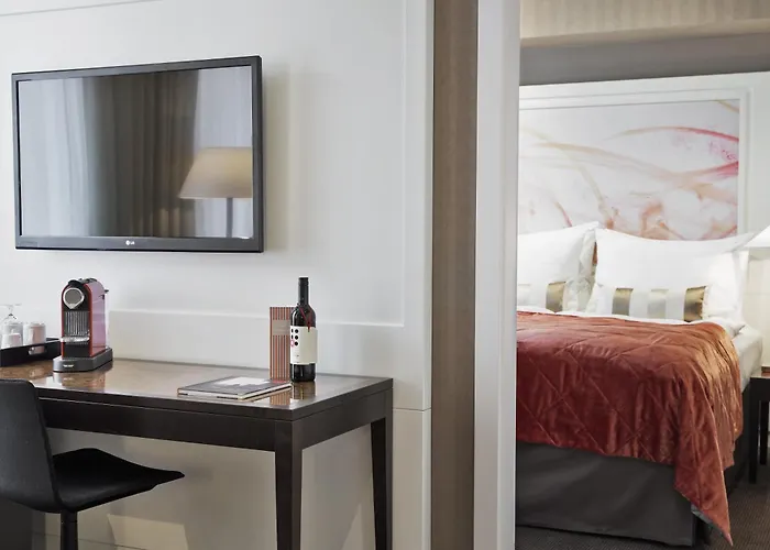The Harmonie Vienna, Bw Premier Collection 4*